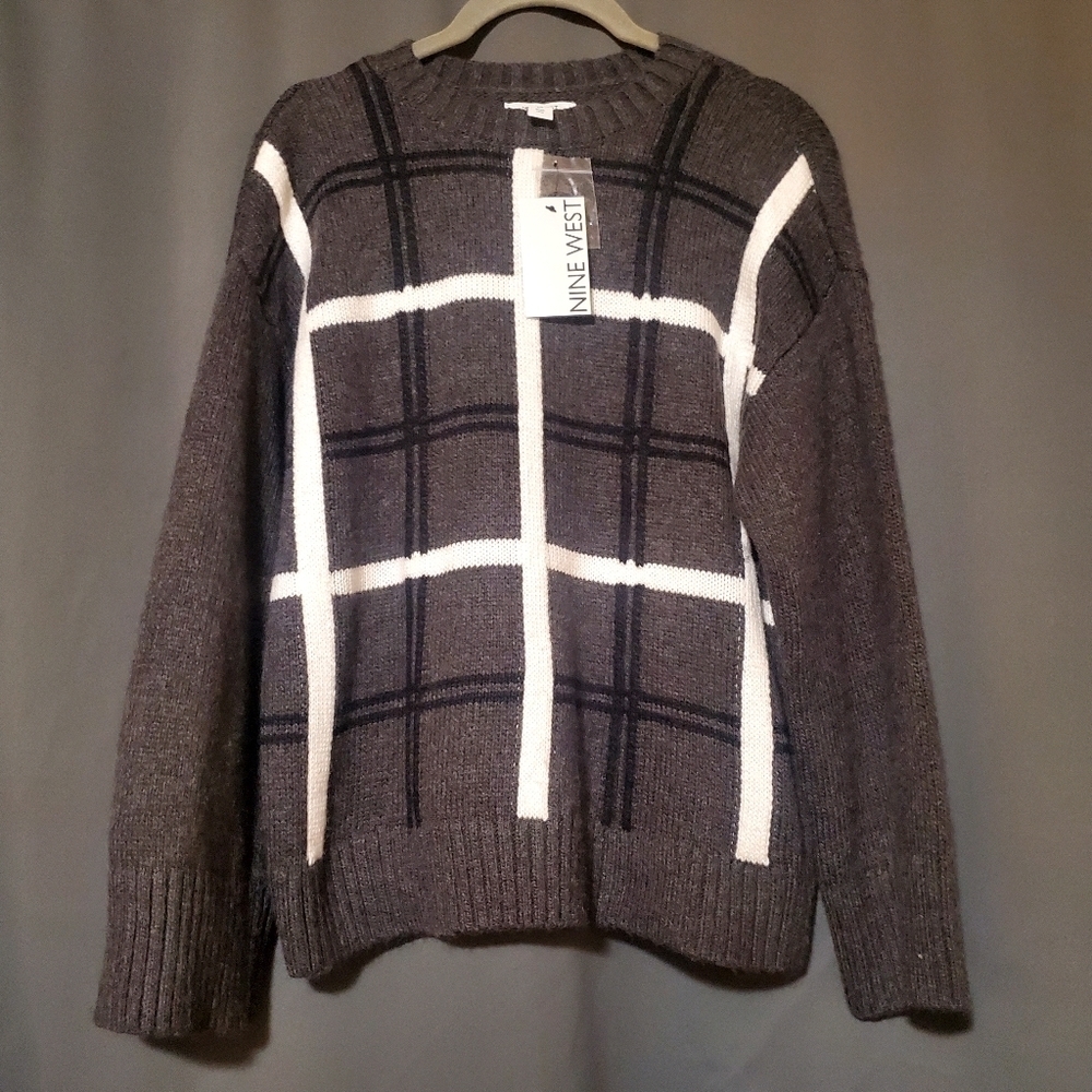 Nine West Gray Pullover Sweater Size Medium NWT